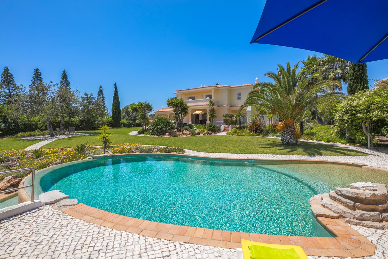 Naranja Retreat in Portugal