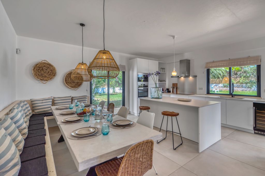 Tuna Tango Villa Algarve Olivers Travels 4