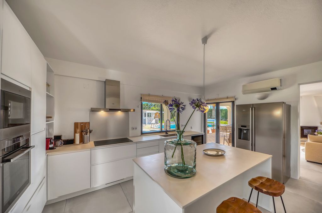 Tuna Tango Villa Algarve Olivers Travels 5