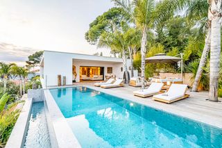 La Piege Solaire French Riviera OliversTravels 1