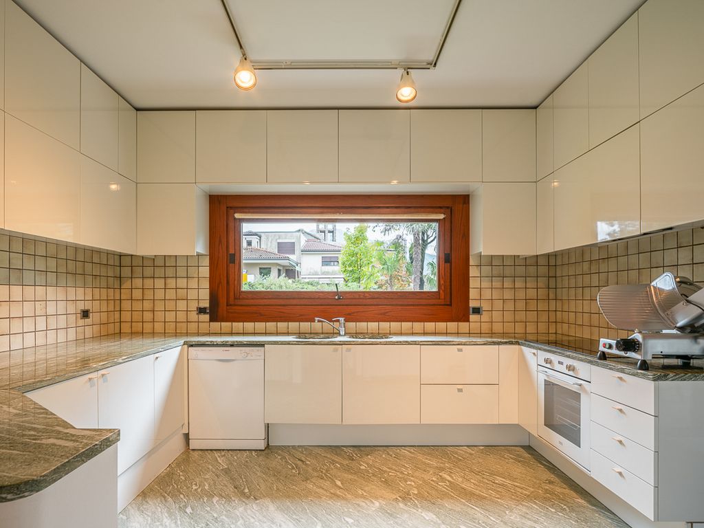 Villa Cadone Lake Como Olivers Travels 5