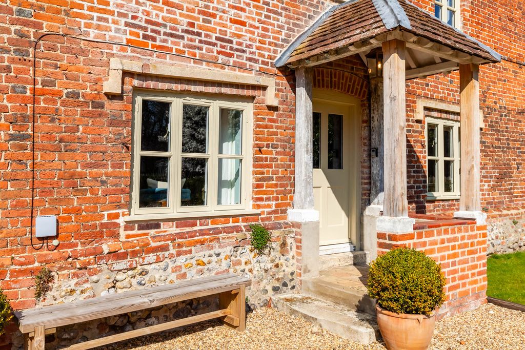 Willow Tree House Norfolk OliversTravels 2