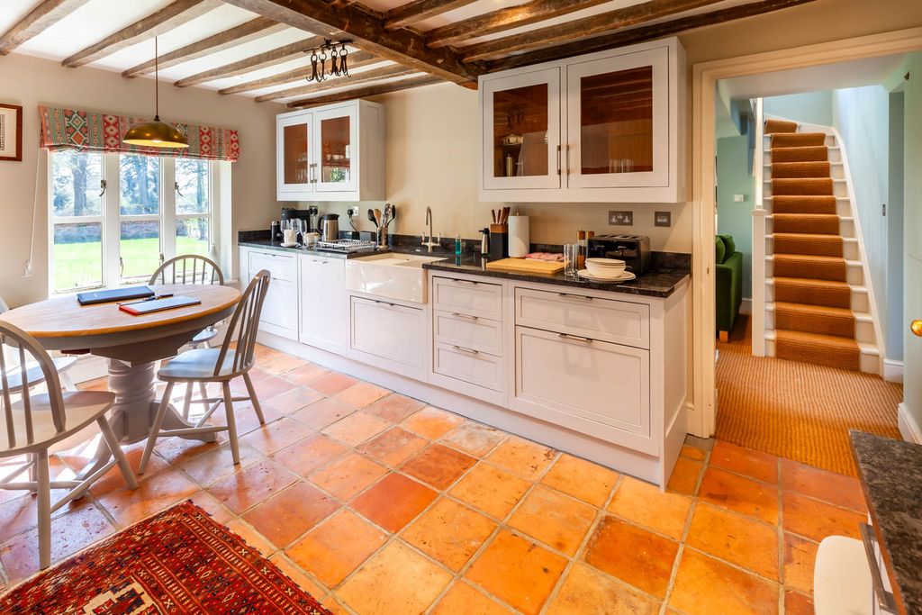 Willow Tree House Norfolk OliversTravels 4