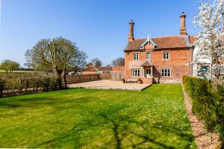 Willow Tree House Norfolk OliversTravels 1