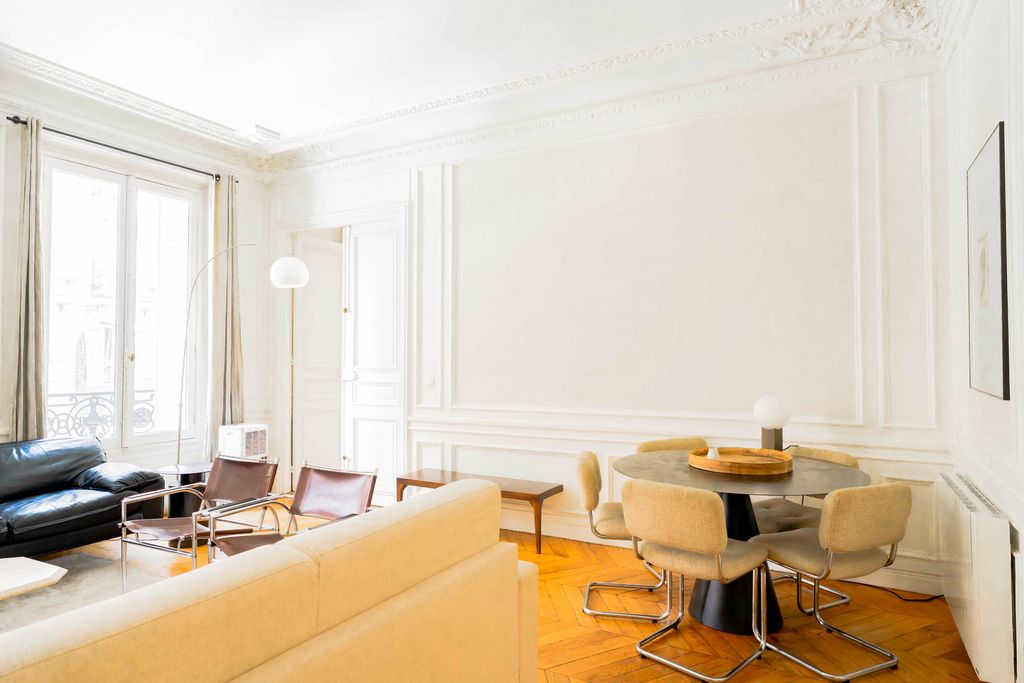 Pyramides Apartment Paris Olivers Travels 03