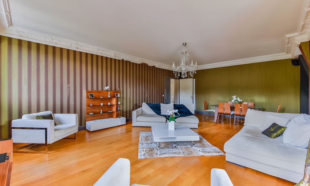 Chateau Pernelle Paris Olivers Travels 2