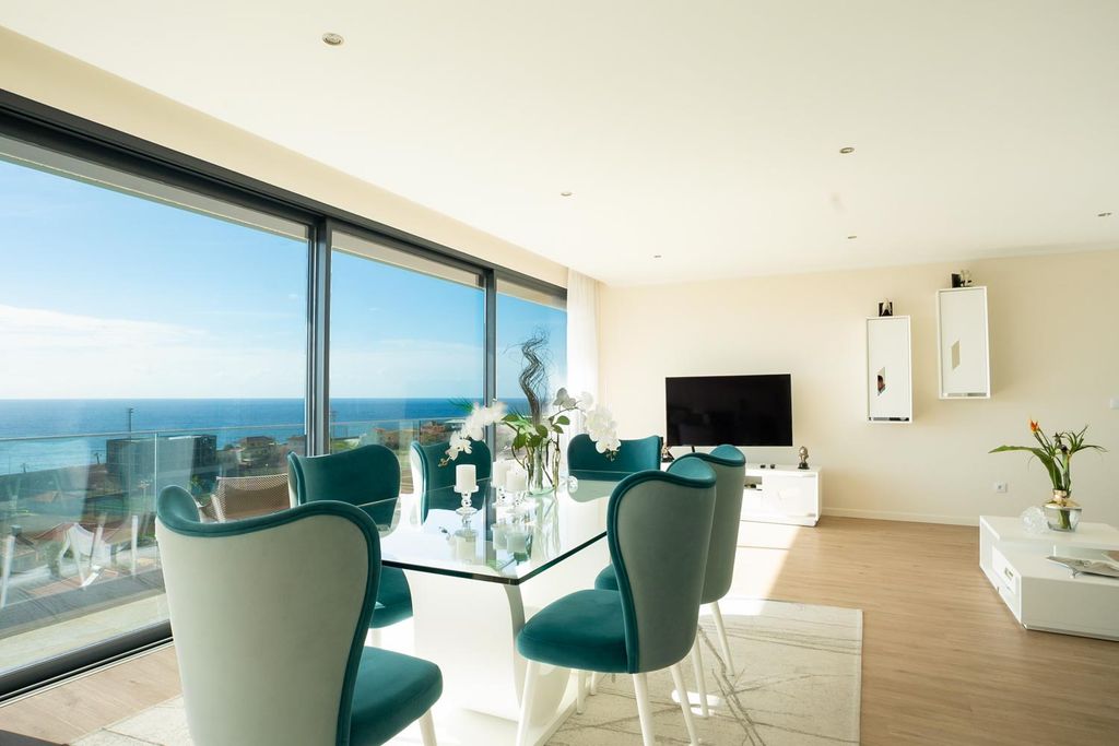 Wave Shack Madeira OliversTravels 3