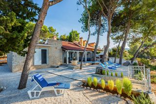 Casa Blu Adriatico Brac Olivers Travels 1