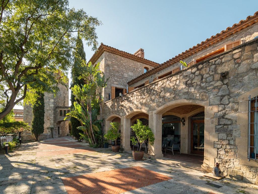 Castillo Maresme Barcelona Region Olivers Travels 9