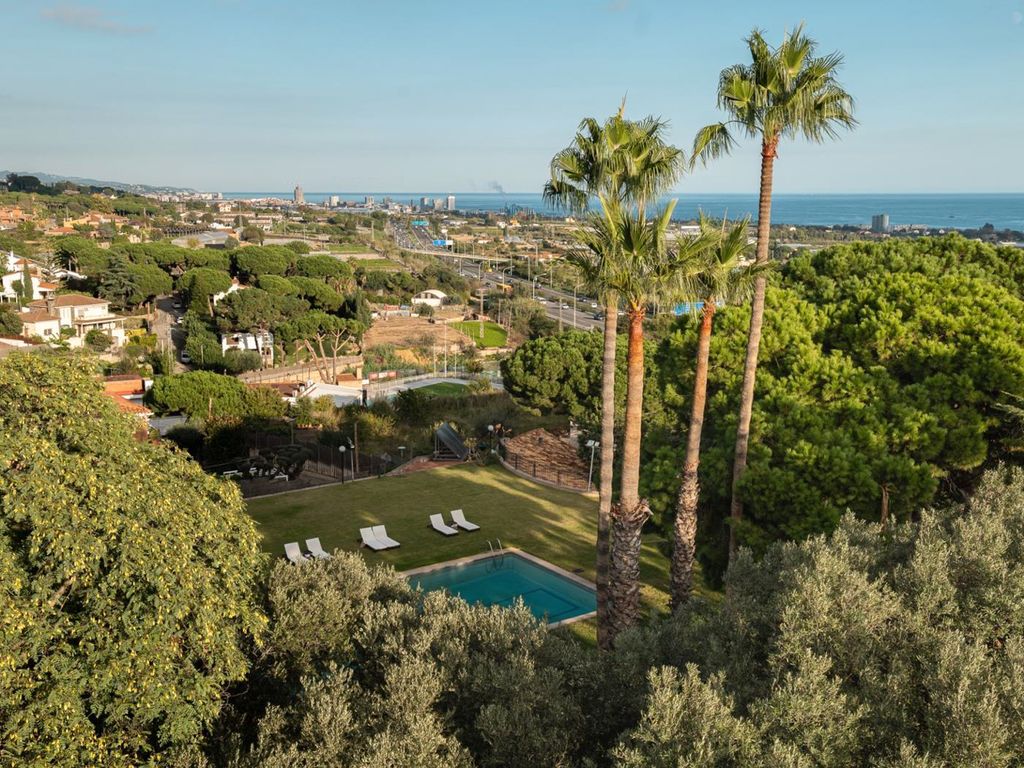 Castillo Maresme Barcelona Region Olivers Travels 2