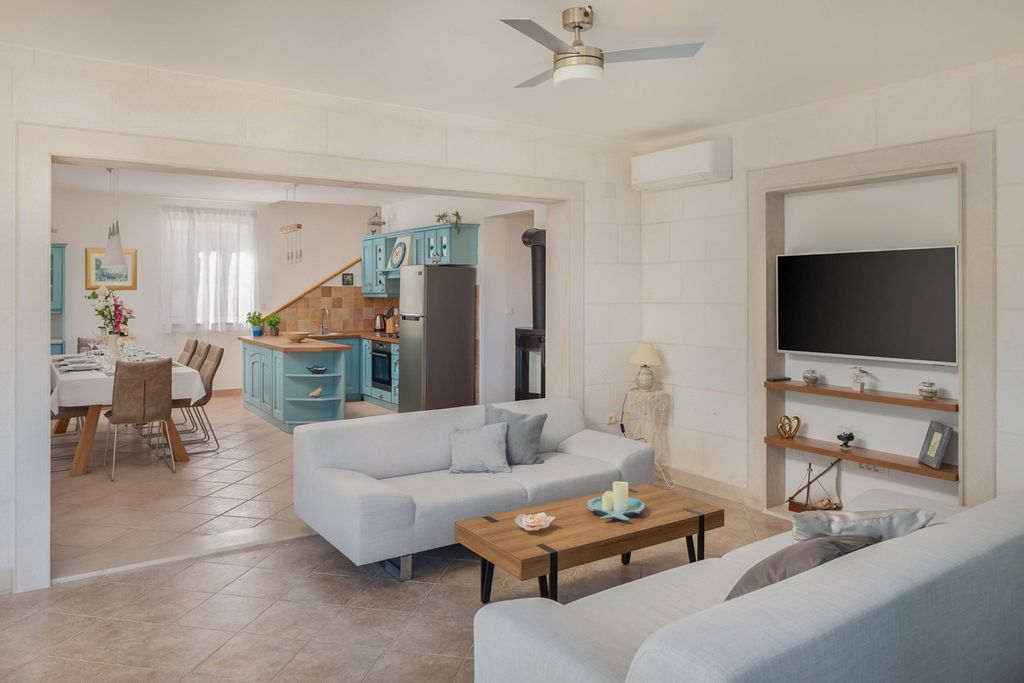 Villa Miralux Brac Olivers Travels 3