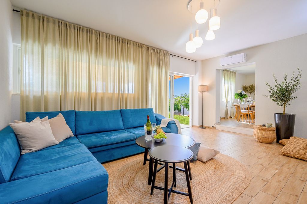 Villa Altina Brac Olivers Travels 3