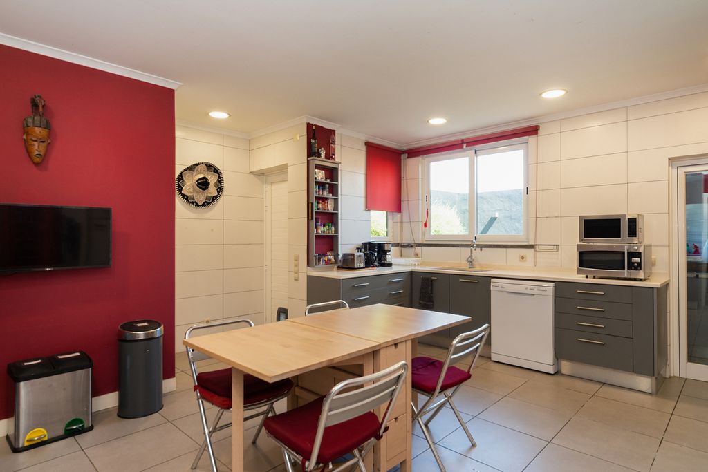 Nighthaus Cascais Lisbon Coast Olivers Travels 5