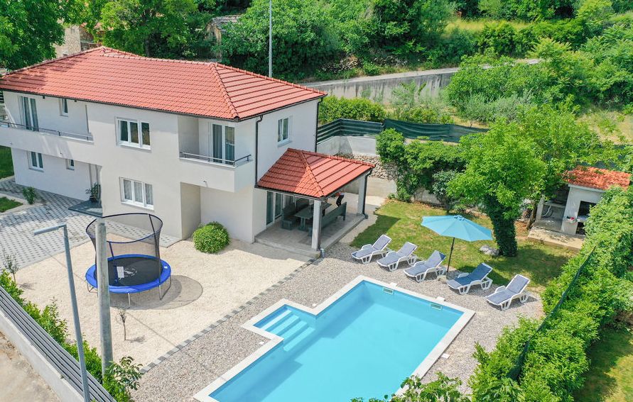 Villa ID-23868