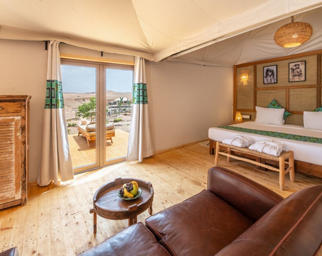 Suite Emotion Inara Camp Olivers Travels 2