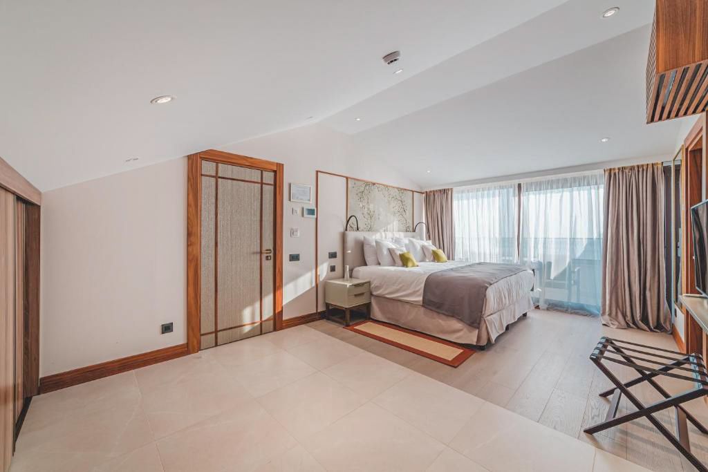 Ananti Suite Mansarda Sveti Stefan Olivers Travels 2