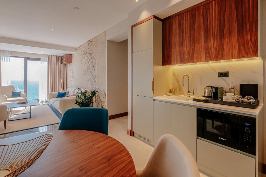 Ananti Deluxe Suite Sveti Stefan Olivers Travels 5