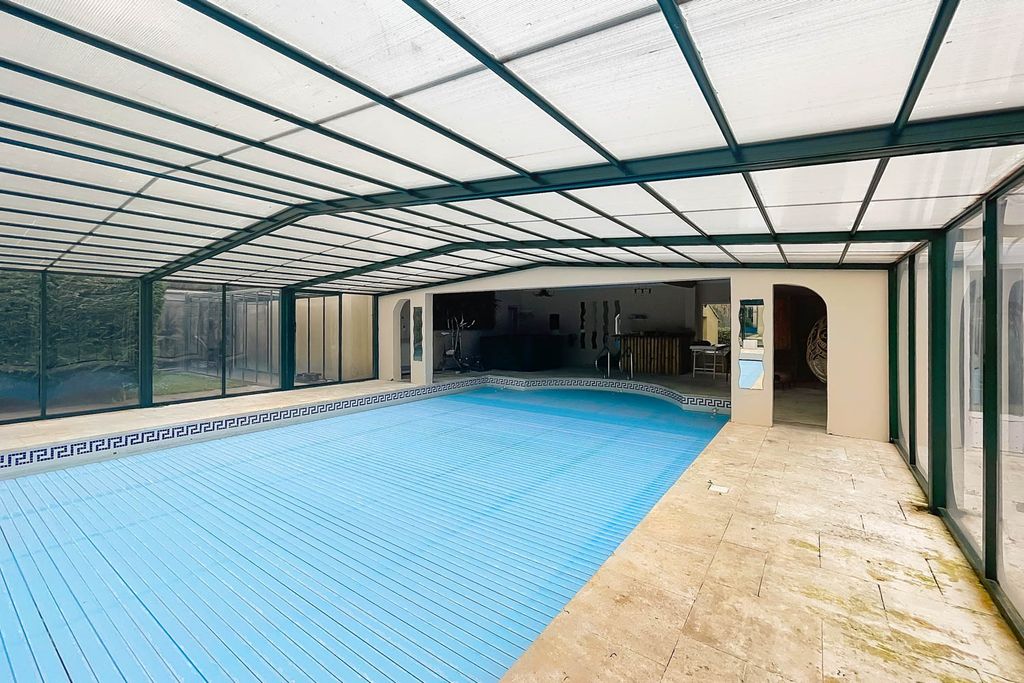 Aznavor CH Provence OliversTravels 2 01