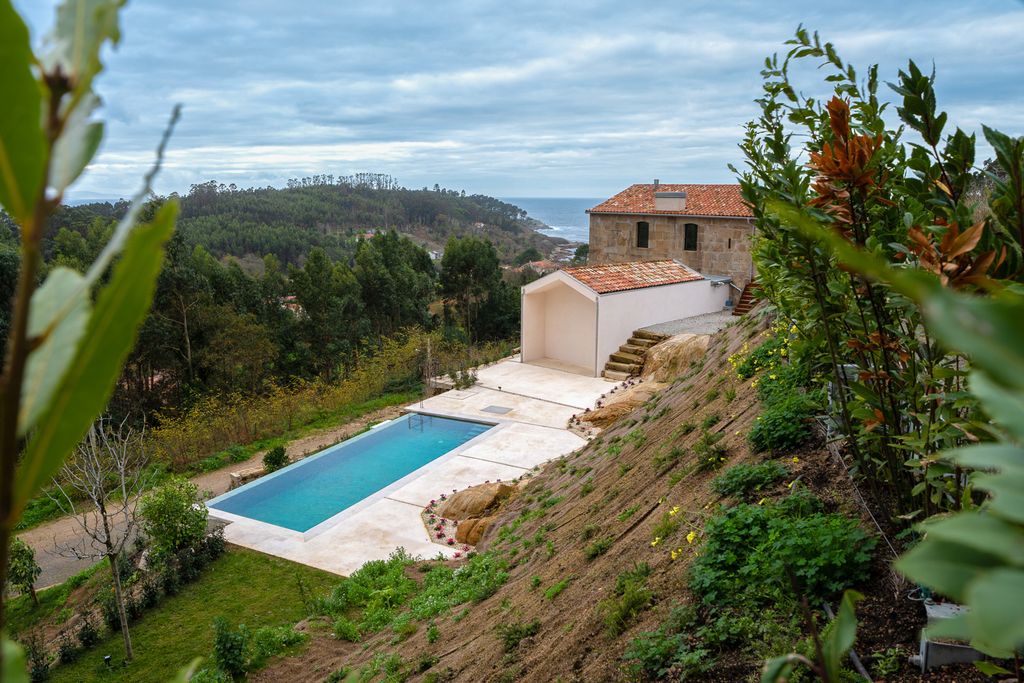 Villa Sagrada Galicia Olivers Travels 02
