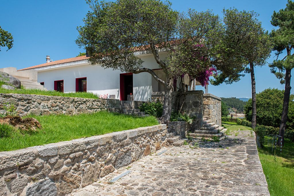 Villa Praia Galicia Olivers Travels 2