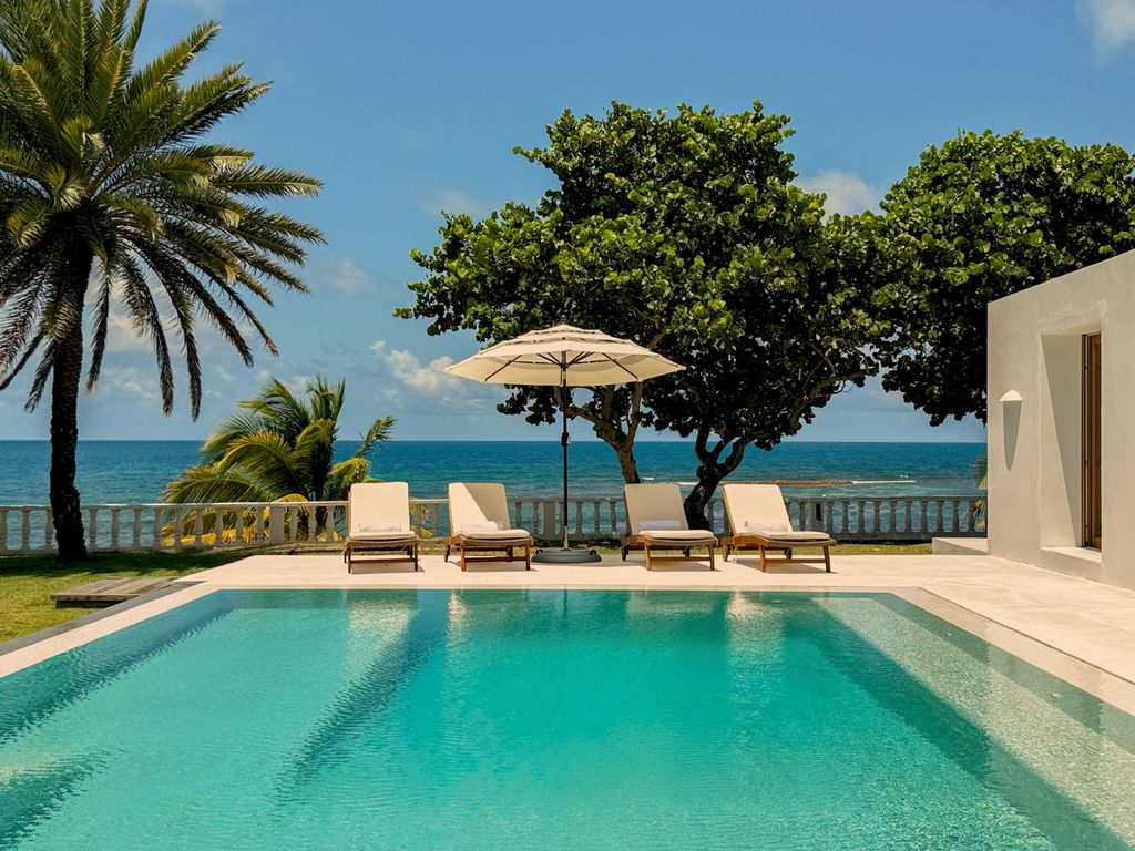 The Blue Horizon Antigua Olivers Travels 1