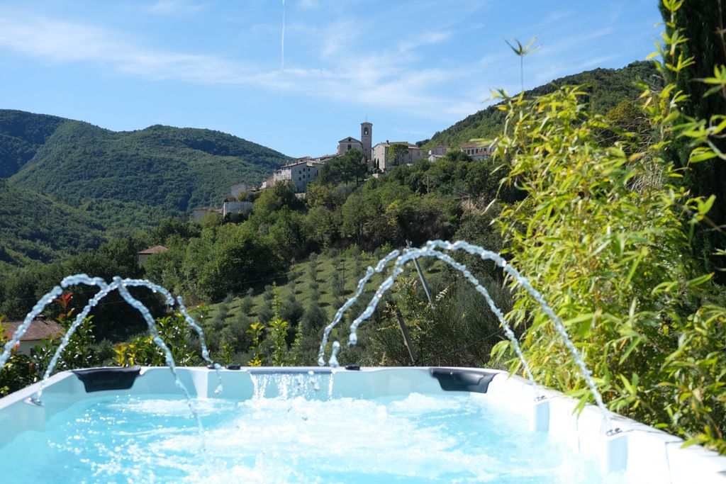Casale Arcevia Le Marche Olivers Travel 2