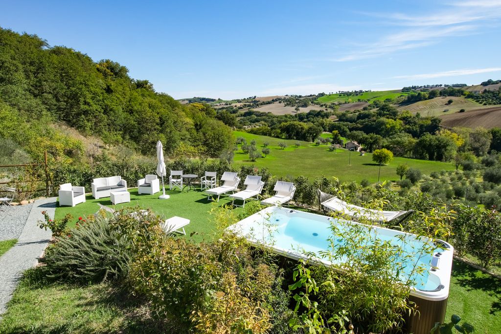 Casale Arcevia Le Marche Olivers Travel 14
