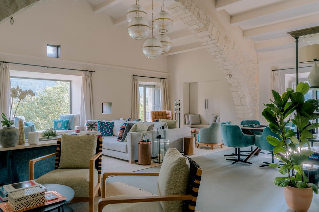 Artu Lodge Girona Olivers Travels 3