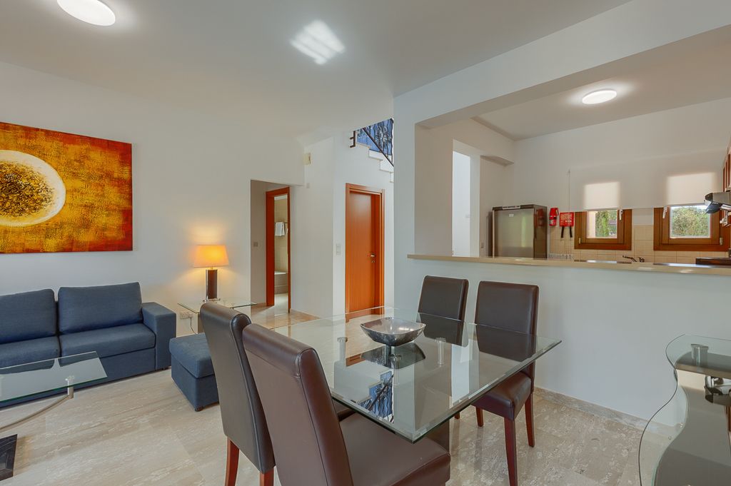 Villa Kallisti Aphrodite Hills Olivers Travels 5