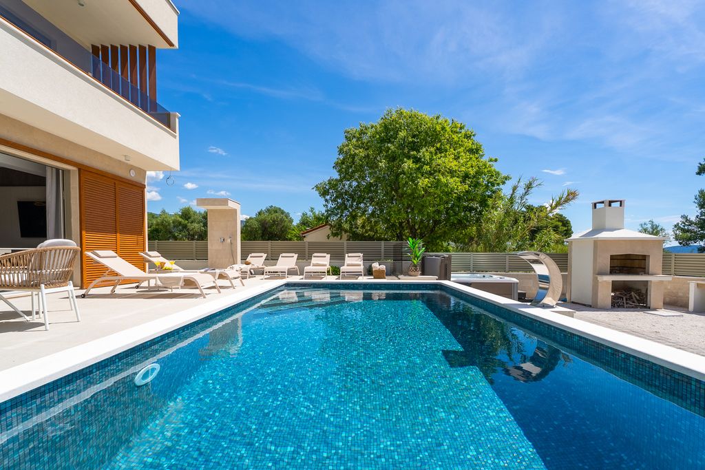 Villa Arca Dalmatia Coast OliversTravels 2