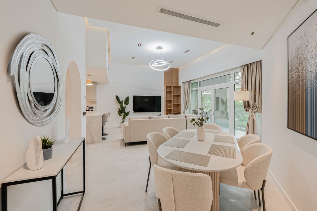 Apartment Osmat UAE Olivers Travels 2