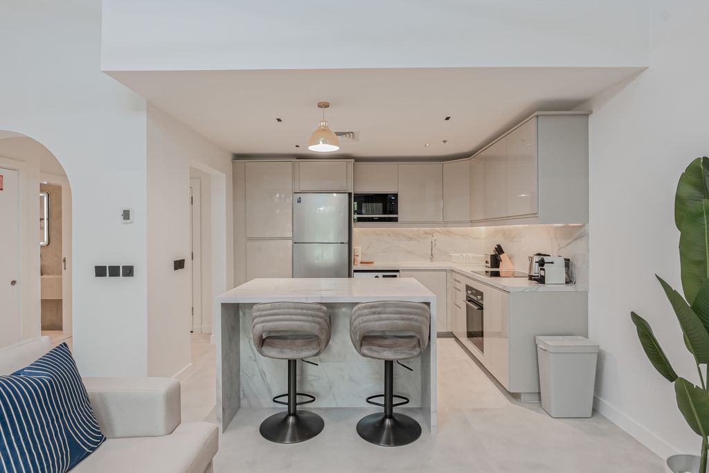 Apartment Osmat UAE Olivers Travels 3