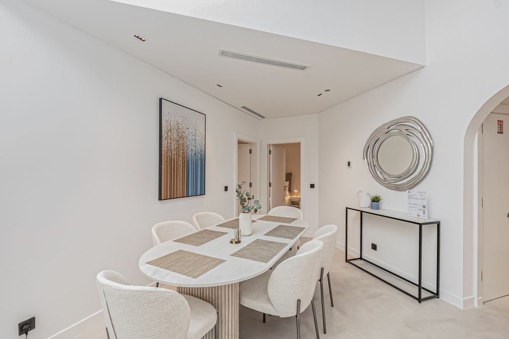 Apartment Osmat UAE Olivers Travels 4