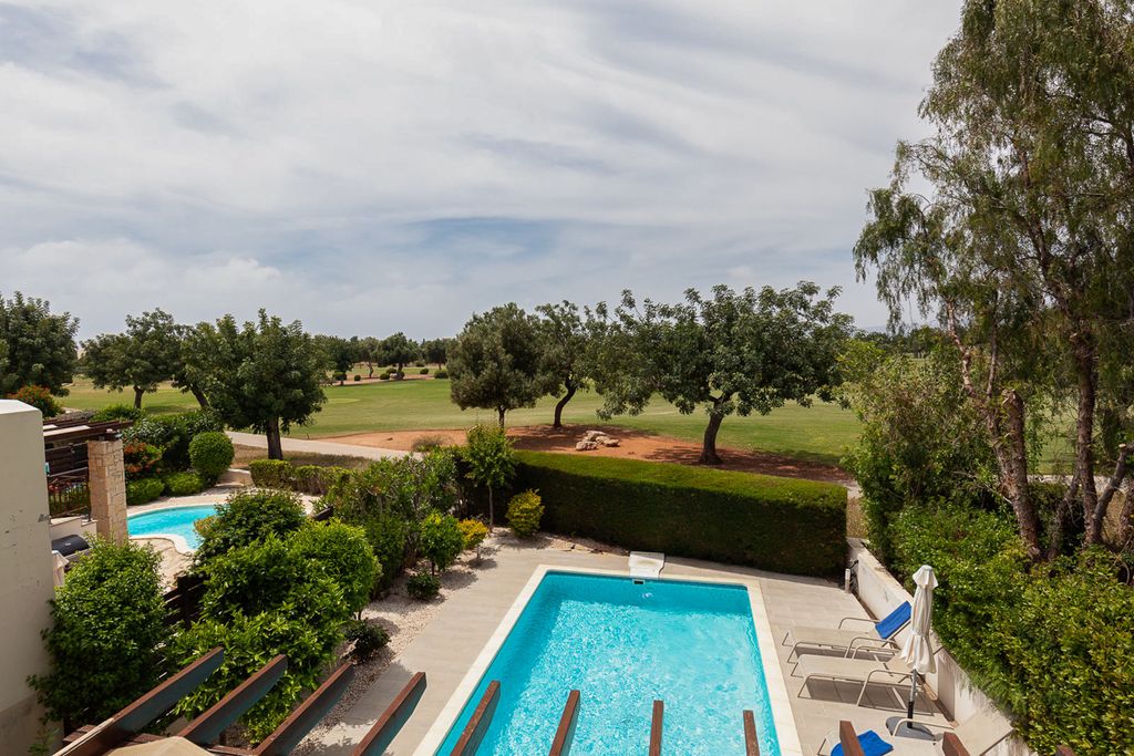 Villa Drosia Aphrodite Hills Olivers Travels 2