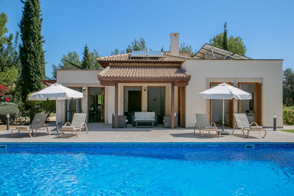 Villa Astraki Aphrodite Hills Olivers Travels 15
