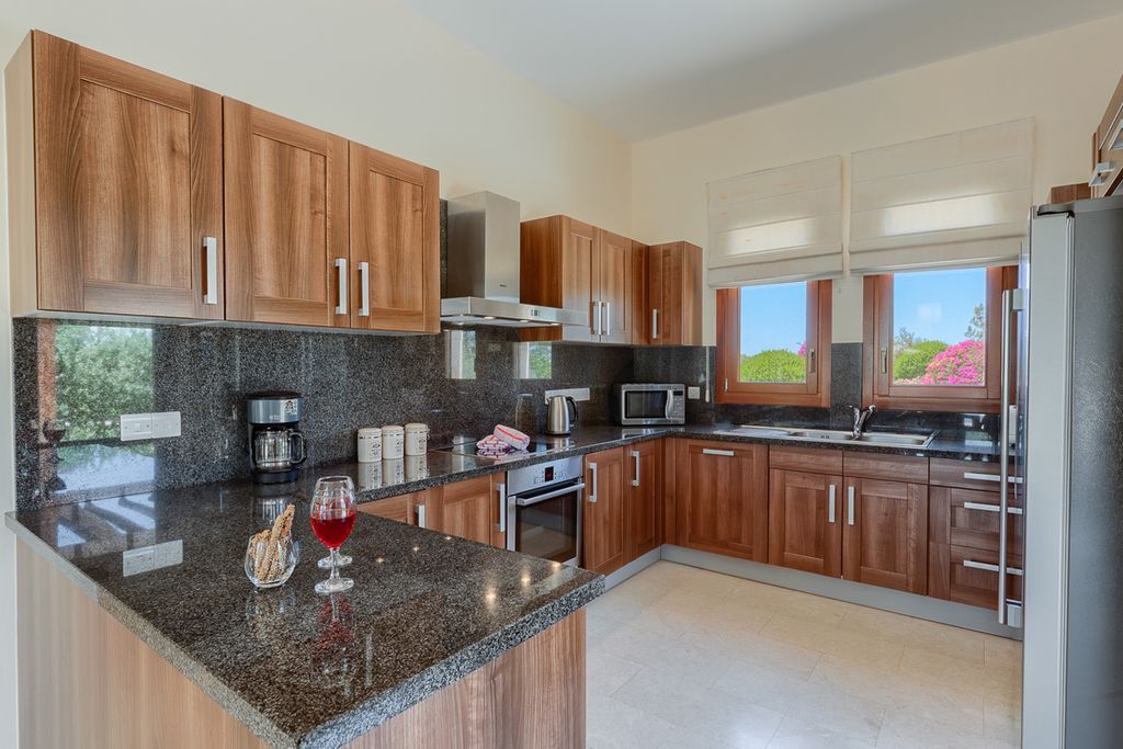 Villa Melissi Aphrodite Hills Olivers Travels 5