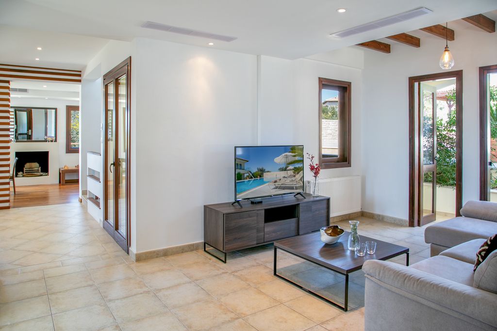 Villa Dendro Aphrodite Hills Olivers Travels 4