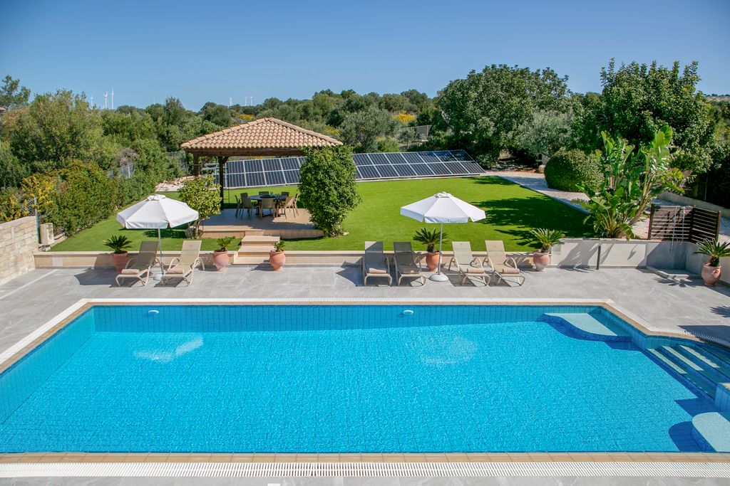 Villa Dendro Aphrodite Hills Olivers Travels 2