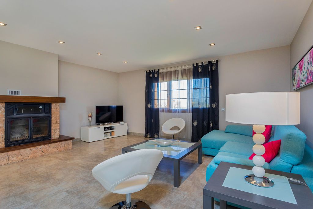 Villa Xuquer Ibiza Olivers Travels 4