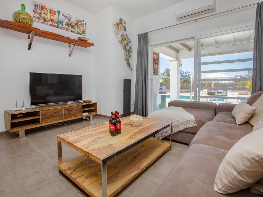 Villa Canel Ibiza Olivers Travels 3