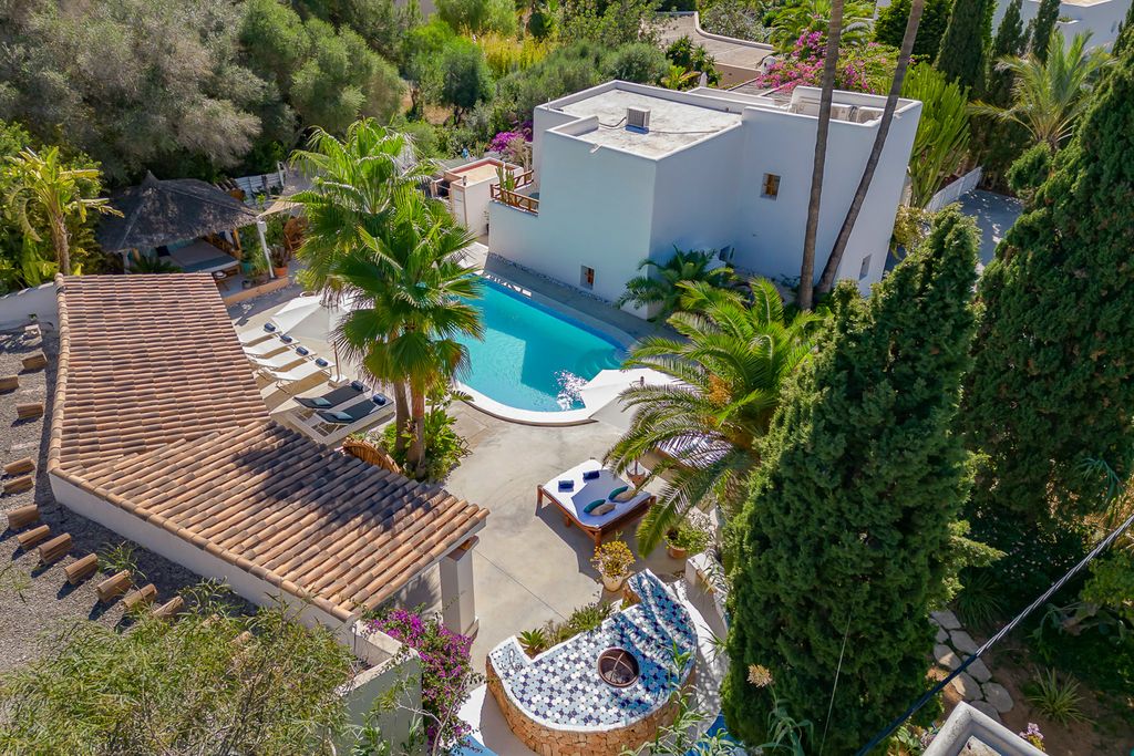 Villa Geco Ibiza Olivers Travels 17