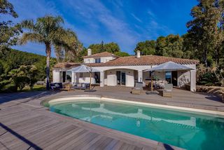 Oasis de La Mer French Riviera Olivers Travels 1