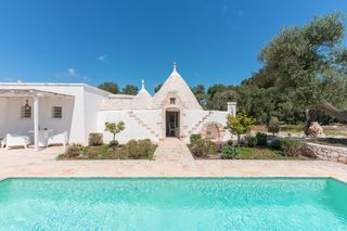 Trullo Eugenio Puglia Olivers Travels 1