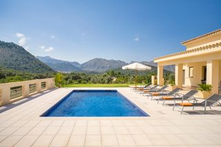 Cala Garba Mallorca Olivers Travels 1 01