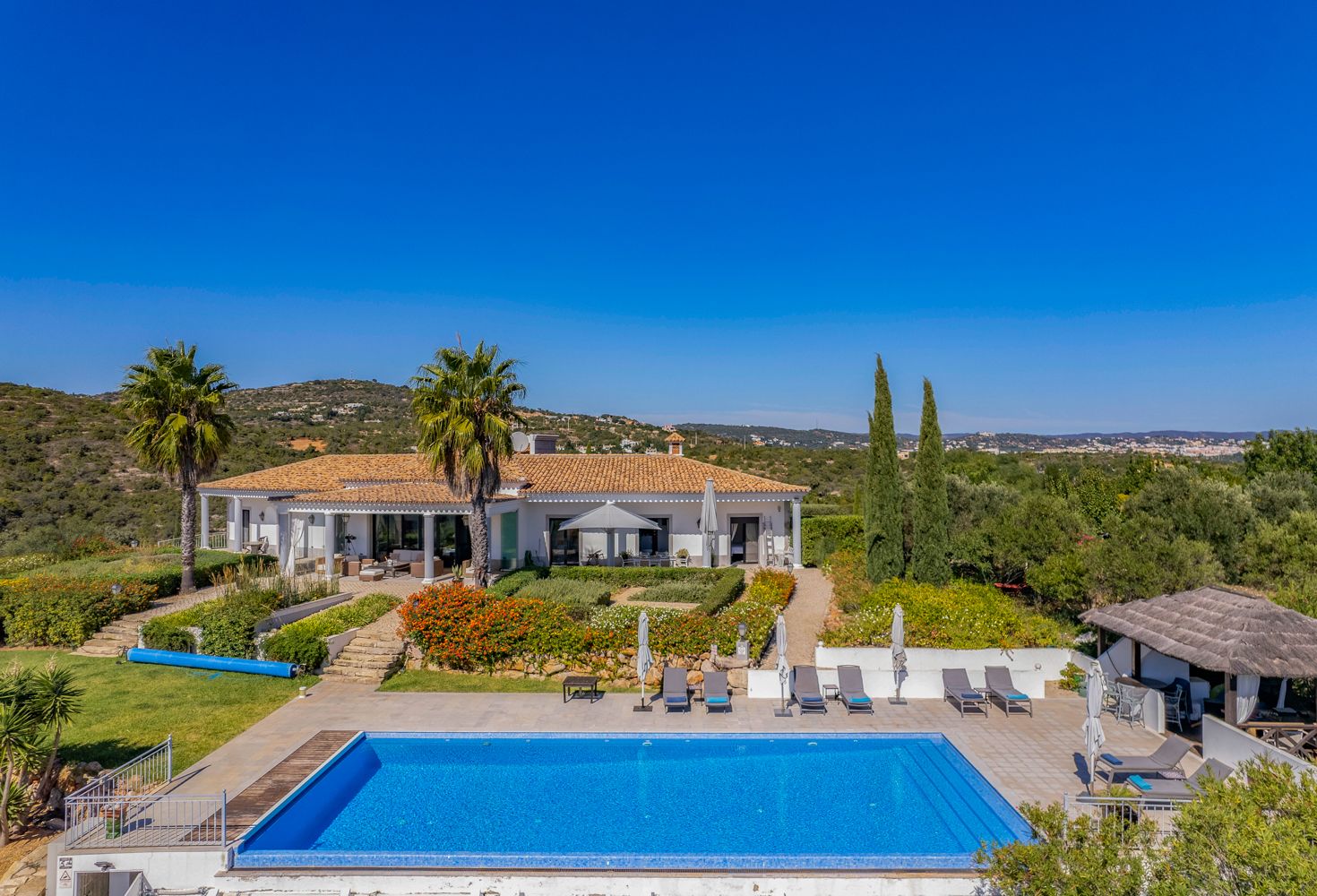Clementine Coast Villa in Portugal