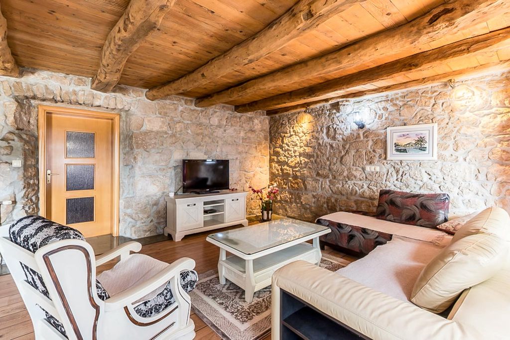 Villa Imota Dalmatia Coast OliversTravels 4