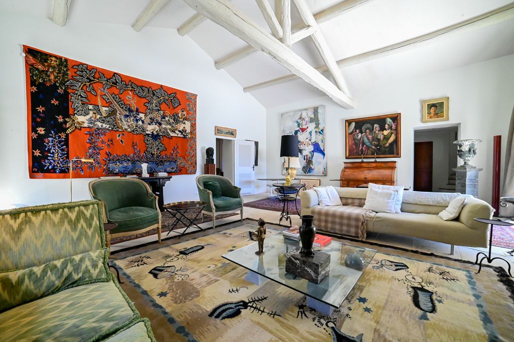 Galets DOR Charming Houses Saint Remy Plivers Travels 3