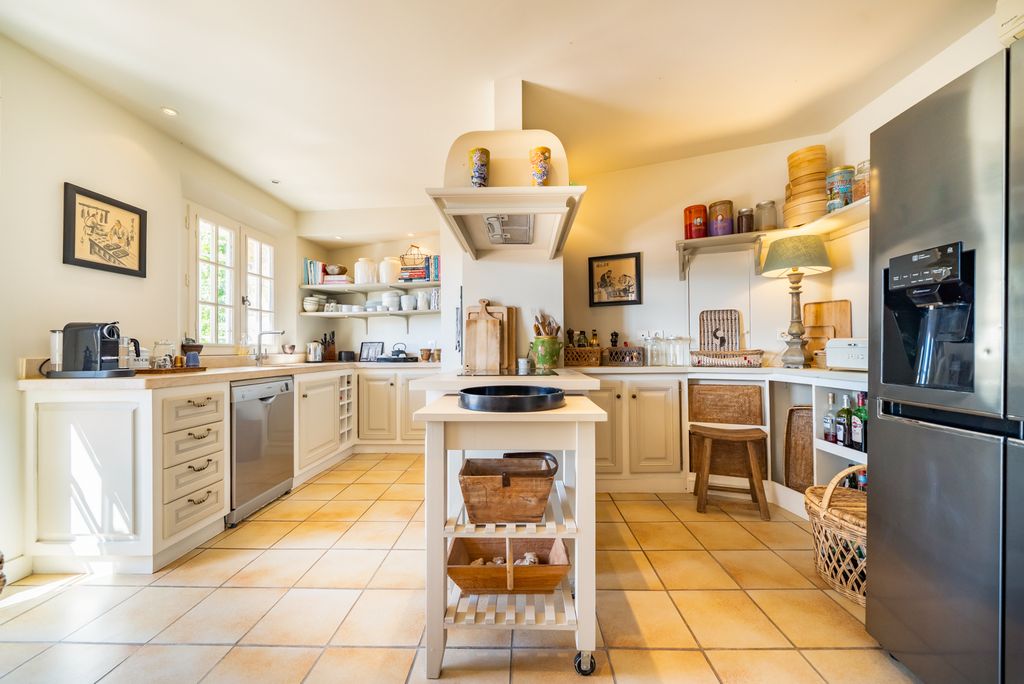 Villa Capricorne Grasse Olivers Travels 05