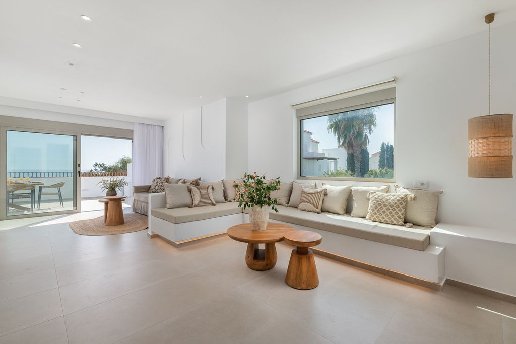 Villa Arnos Rhodes Olivers Travels 3