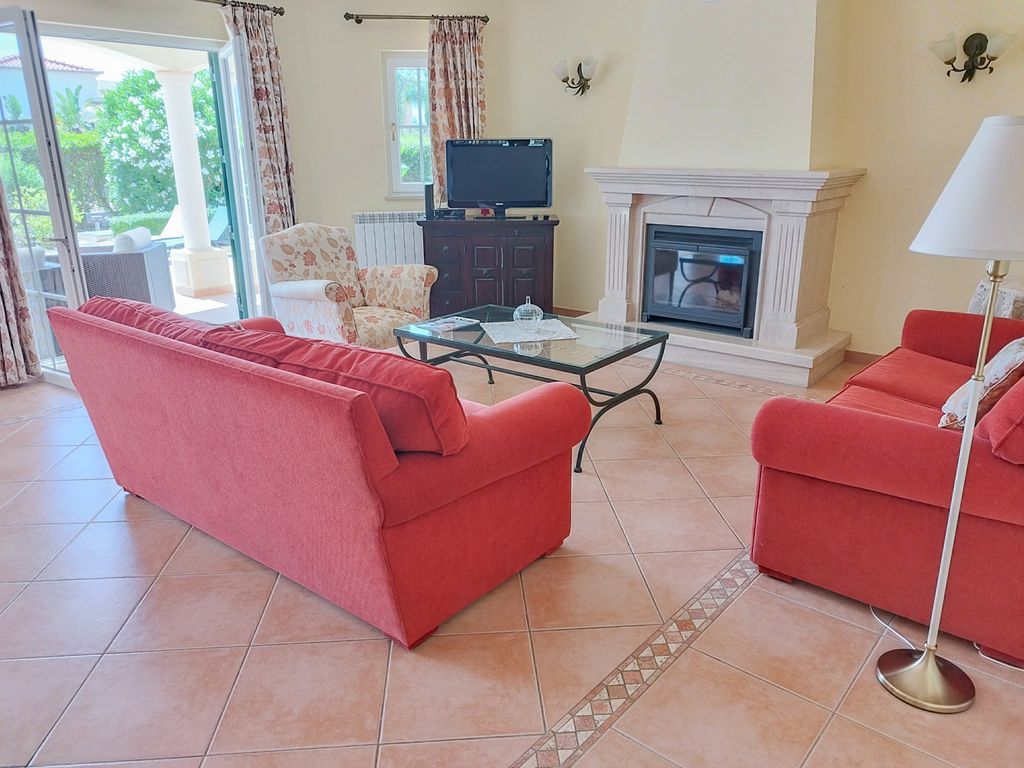 Villa Palmeira Algarve Olivers Travels 03